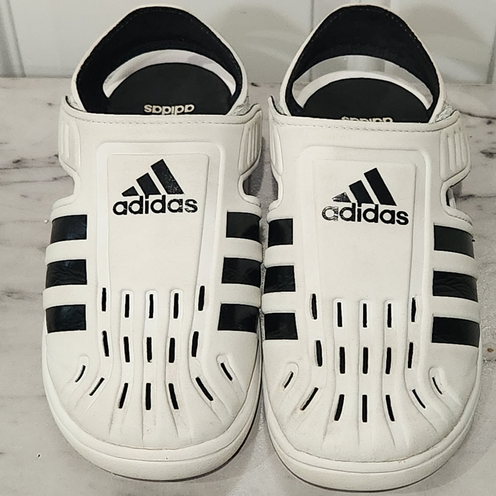 Adidas white black water shoes kid's size 1 - Picture 2 of 10
